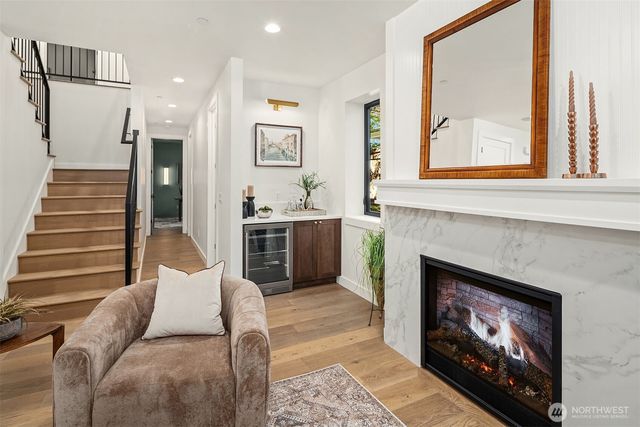 12416 NE 72nd Street, Kirkland, WA 98033