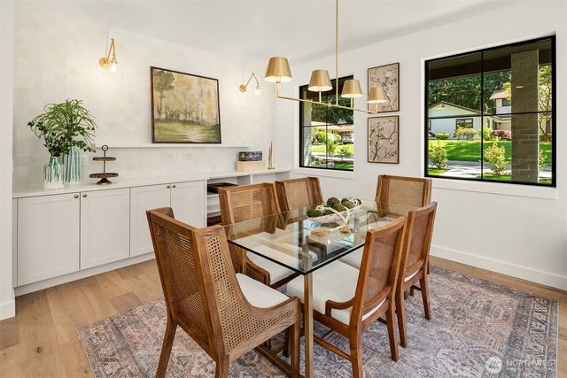 12416 NE 72nd Street, Kirkland, WA 98033