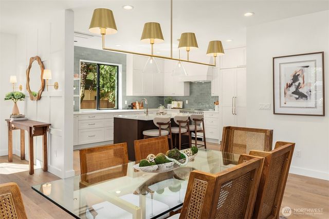 12416 NE 72nd Street, Kirkland, WA 98033