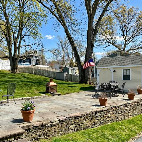 479 Logee Street, Woonsocket, RI 02895