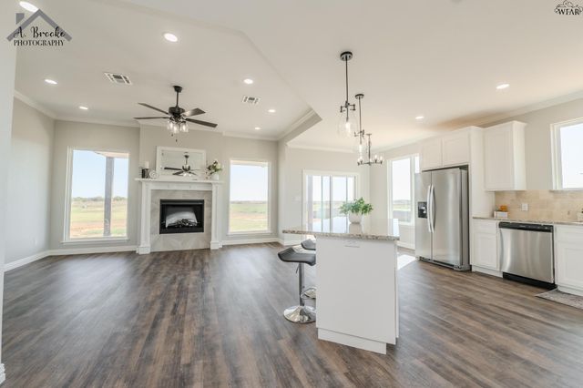 2567 FM 368, Iowa Park, TX 76367