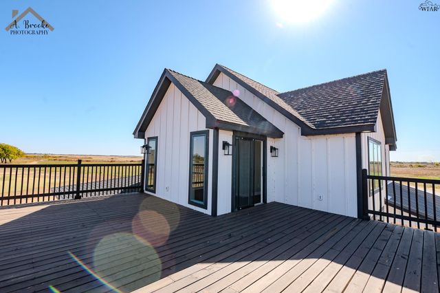 2567 FM 368, Iowa Park, TX 76367