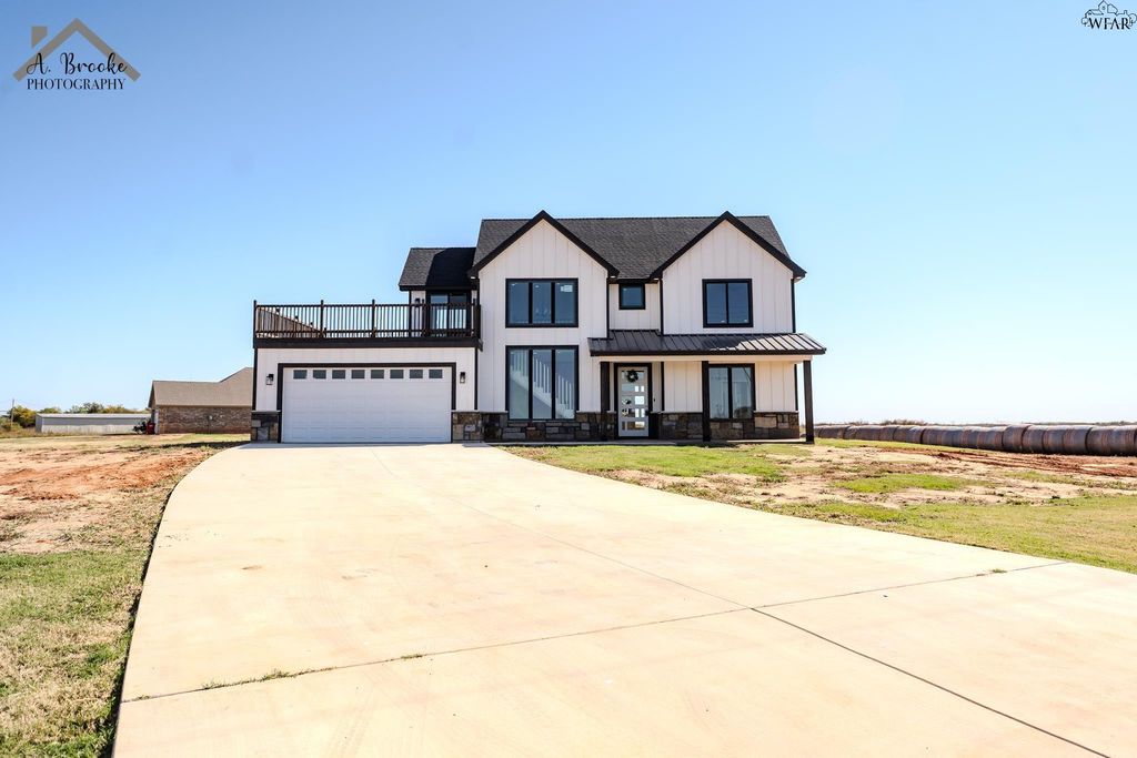 2567 FM 368, Iowa Park, TX 76367