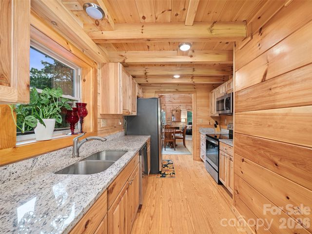 3301 State Highway 197 None N, Burnsville, NC 28714