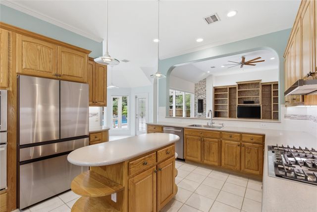 6513 Way LN, Austin, TX 78739