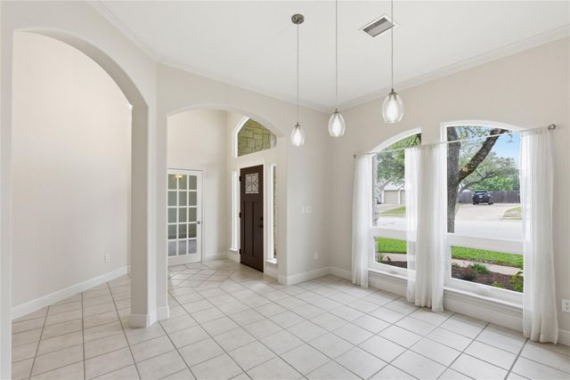 6513 Way LN, Austin, TX 78739