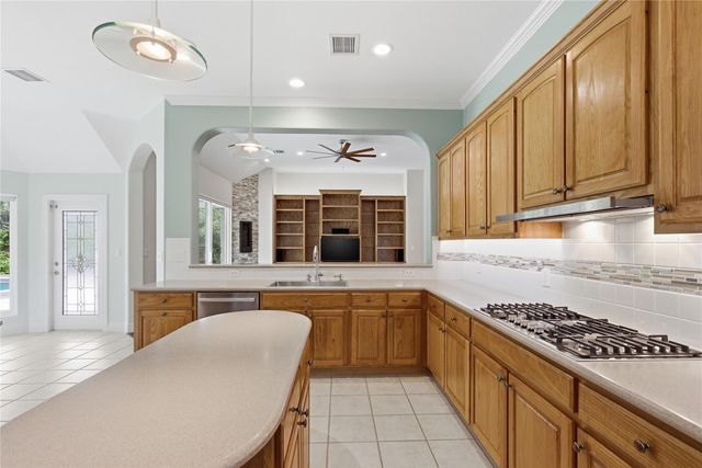 6513 Way LN, Austin, TX 78739