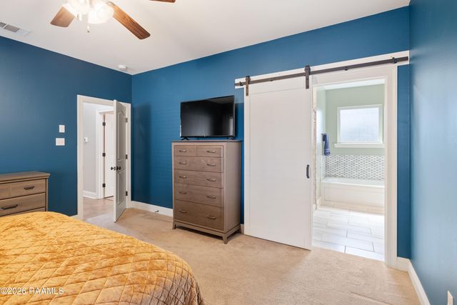 122 Bluegrass Creek Road, Youngsville, LA 70592