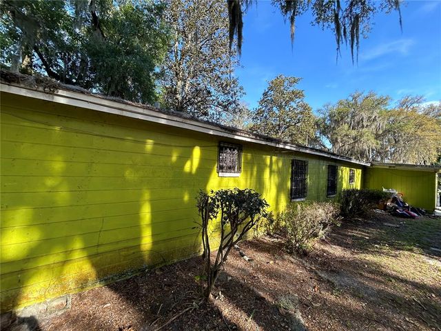 1418 SE 4TH AVENUE, Gainesville, FL 32641