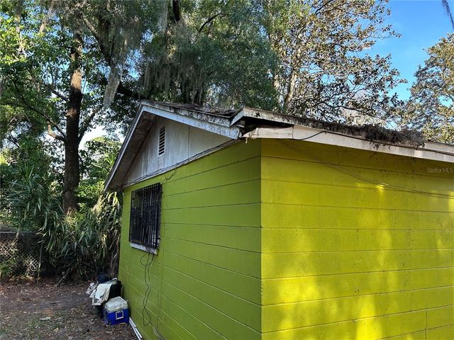 1418 SE 4TH AVENUE, Gainesville, FL 32641