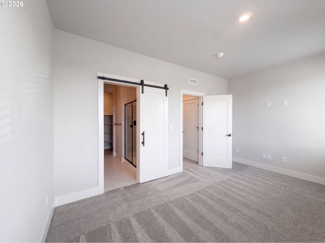 18630 Sw SOLITUDE St, Beaverton, OR 97007