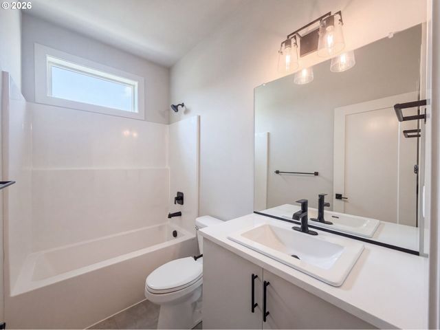 18630 Sw SOLITUDE St, Beaverton, OR 97007