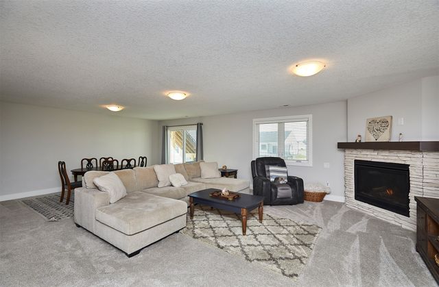 2922 NW Abilene Road, Ankeny, IA 50023