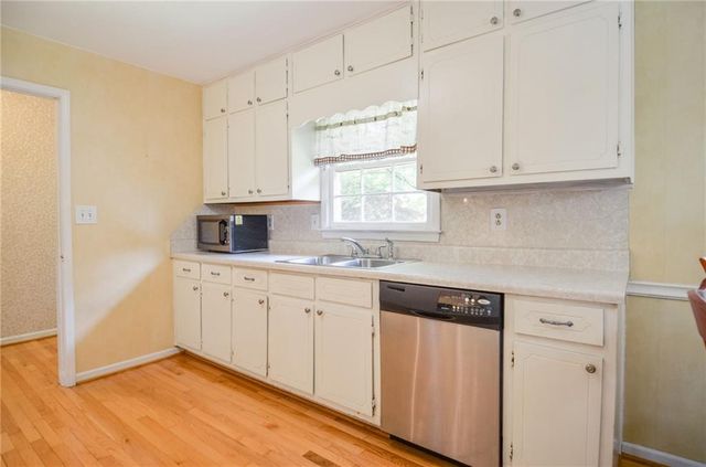 4465 Lisa Way NW, Lilburn, GA 30047