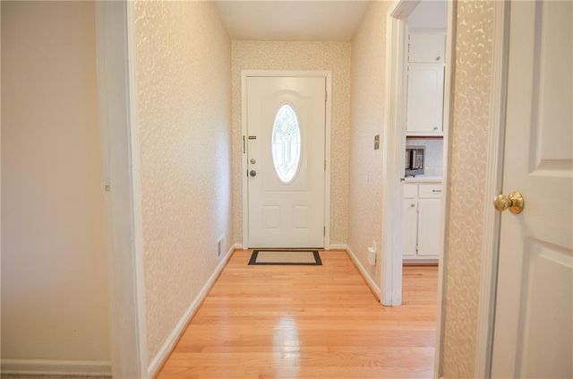 4465 Lisa Way NW, Lilburn, GA 30047