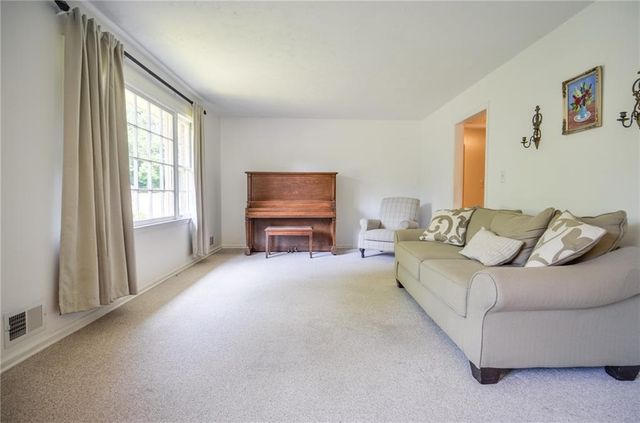 4465 Lisa Way NW, Lilburn, GA 30047