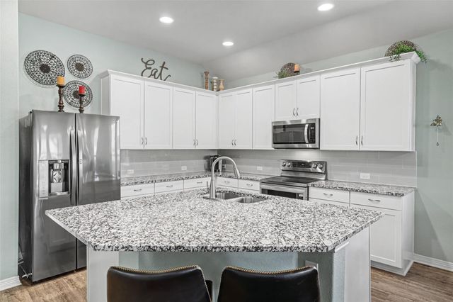 108 Finley ST, Hutto, TX 78634