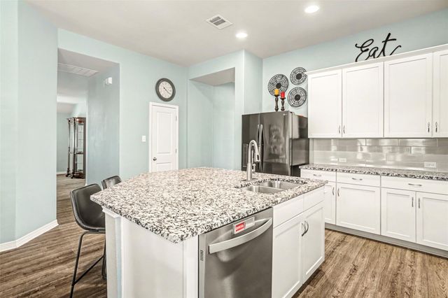 108 Finley ST, Hutto, TX 78634