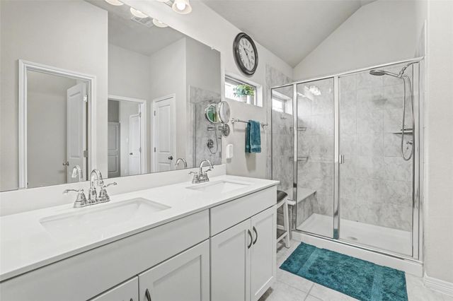 108 Finley ST, Hutto, TX 78634