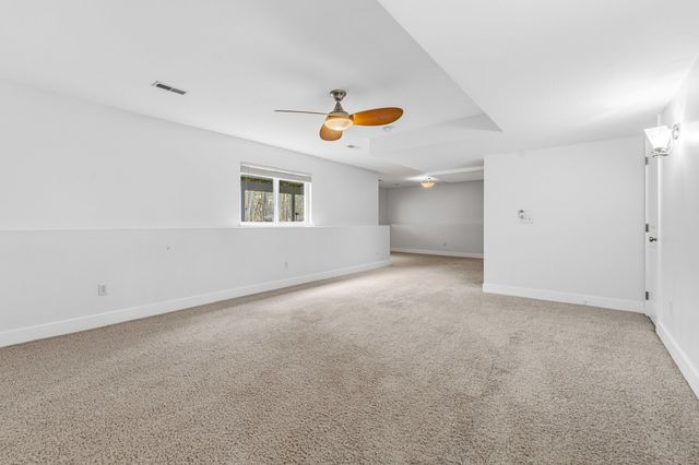10101 Compton Drive 10, South Haven, MI 49090