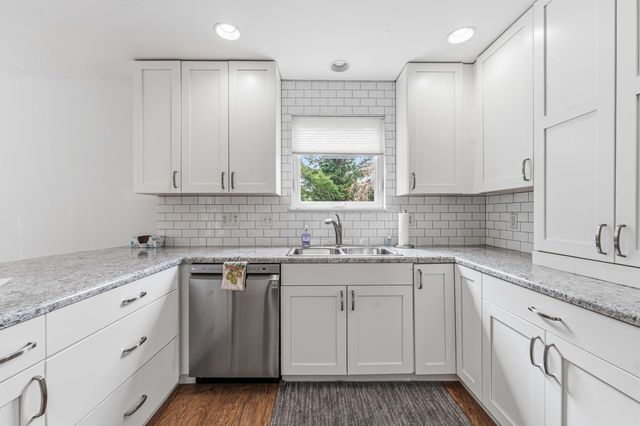 10101 Compton Drive 10, South Haven, MI 49090