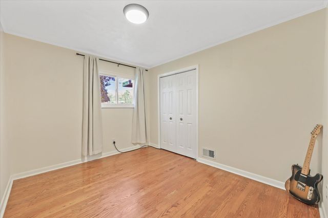 565 Hillcrest Circle, Etowah, TN 37331