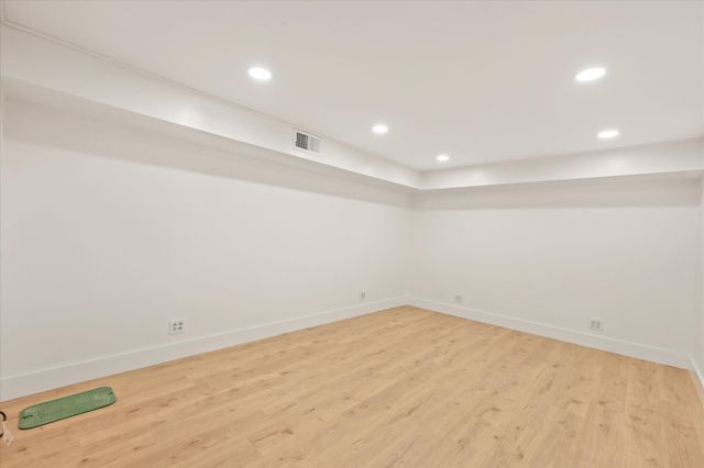565 Hillcrest Circle, Etowah, TN 37331