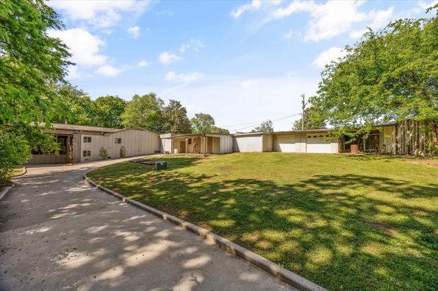 565 Hillcrest Circle, Etowah, TN 37331