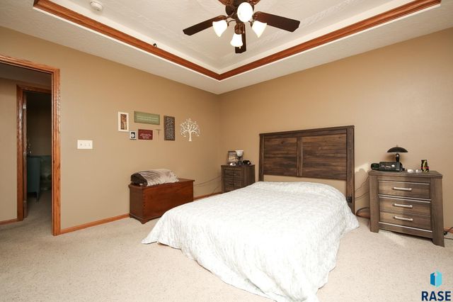 804 N Archer Dr Drive, Sioux Falls, SD 57103