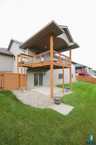 804 N Archer Dr Drive, Sioux Falls, SD 57103