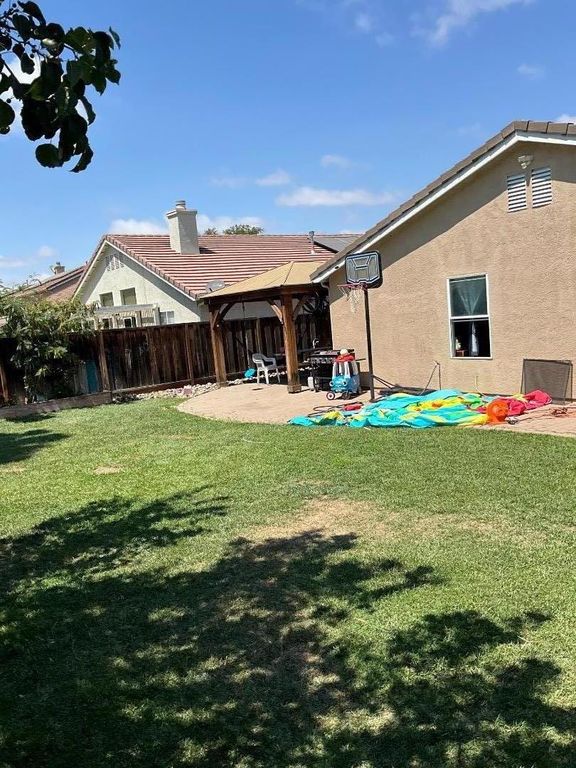 Image 15 of property listing at 2560 Glenview Drive, Hollister, CA 95023