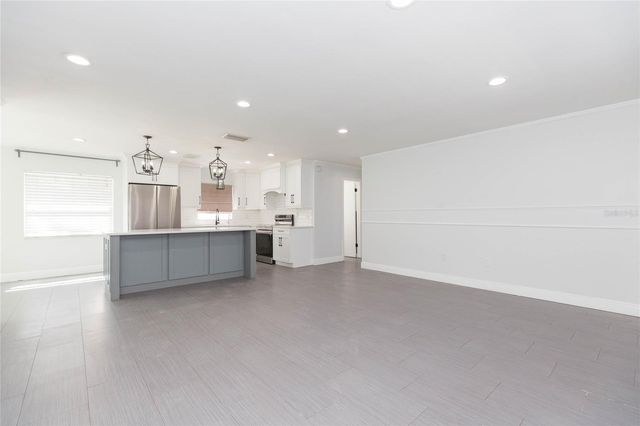 2307 LINCOLN COURT, Brandon, FL 33510