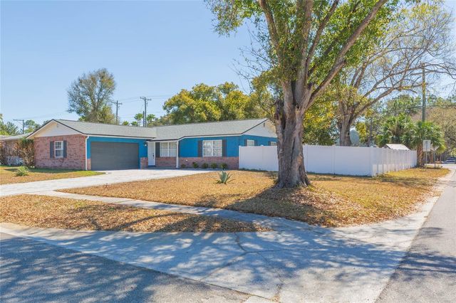 2307 LINCOLN COURT, Brandon, FL 33510