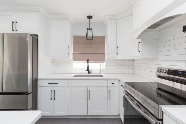 2307 LINCOLN COURT, Brandon, FL 33510