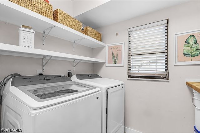 2472 Pine Woods CIR 17, Naples, FL 34105