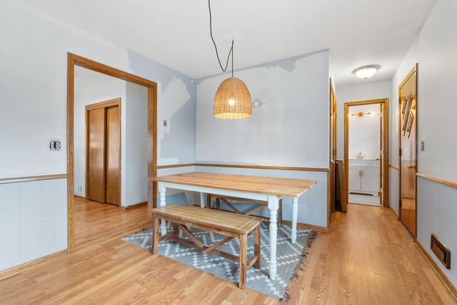 6089 Xylon Avenue N, New Hope, MN 55428