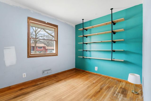 6089 Xylon Avenue N, New Hope, MN 55428