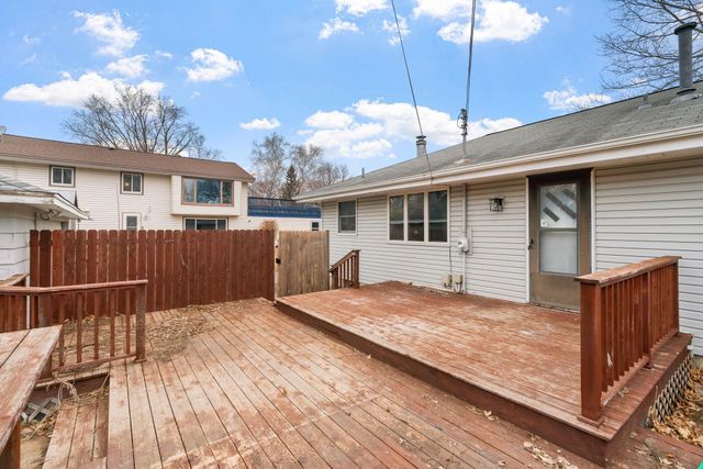 6089 Xylon Avenue N, New Hope, MN 55428