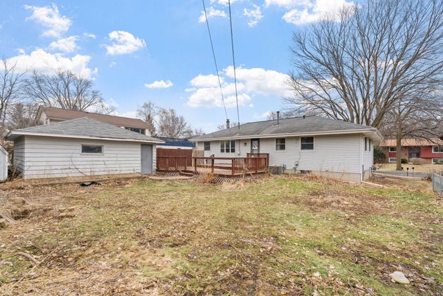 6089 Xylon Avenue N, New Hope, MN 55428