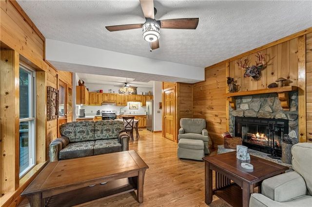 4396 Highway 382 W, Ellijay, GA 30540