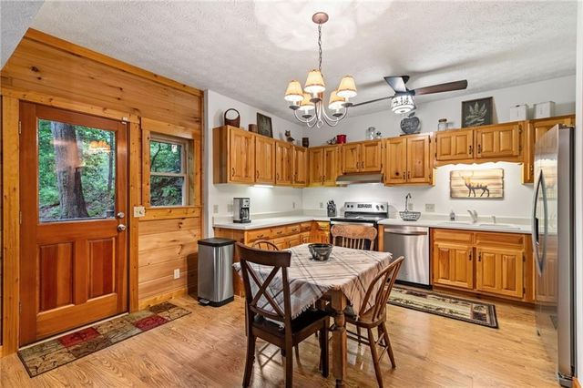 4396 Highway 382 W, Ellijay, GA 30540