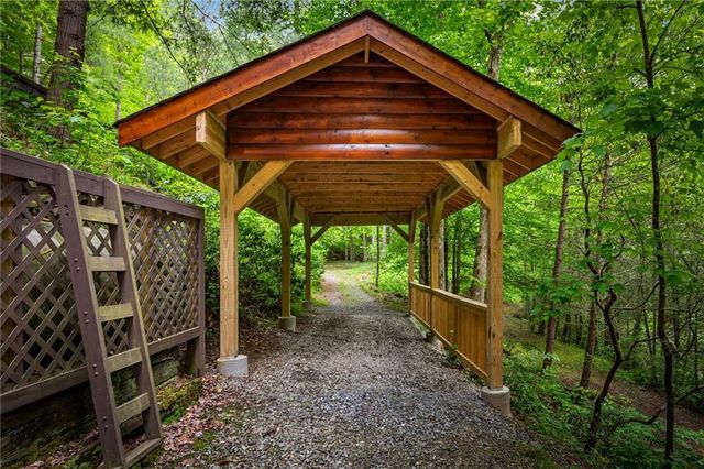 4396 Highway 382 W, Ellijay, GA 30540
