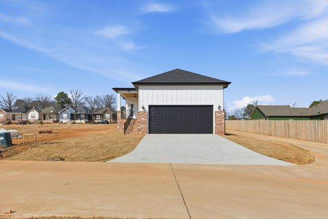 501 Court Street, Bryant, AR 72022