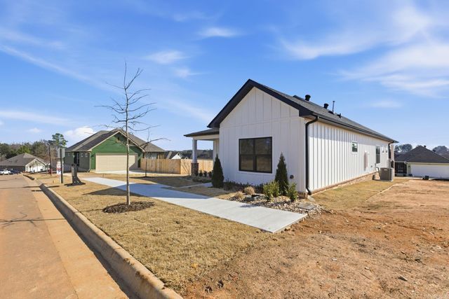 501 Court Street, Bryant, AR 72022