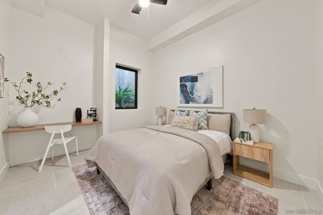 2522 Chalcedony St, San Diego, CA 92109