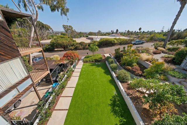 2522 Chalcedony St, San Diego, CA 92109