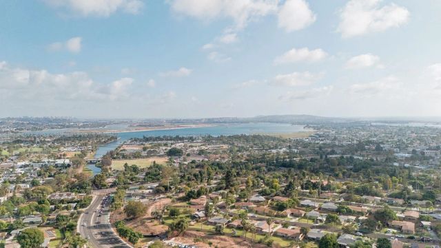 2522 Chalcedony St, San Diego, CA 92109