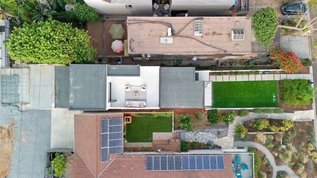 2522 Chalcedony St, San Diego, CA 92109
