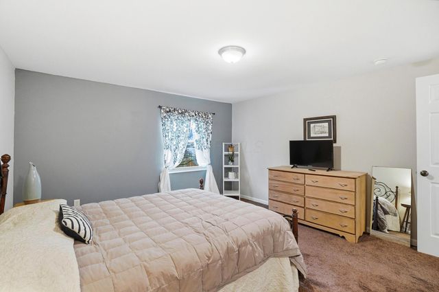 388 S Township Road, Pataskala, OH 43062