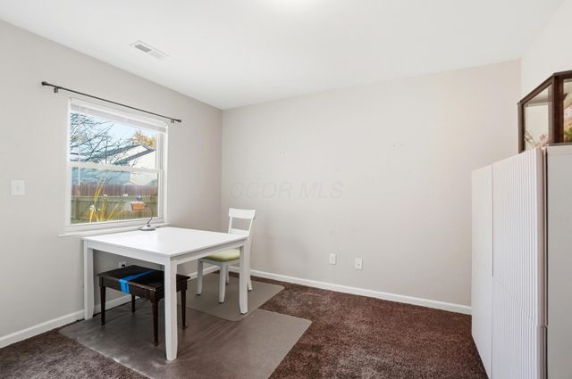 388 S Township Road, Pataskala, OH 43062